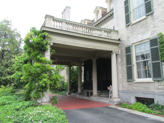 Porte-cochère entrance